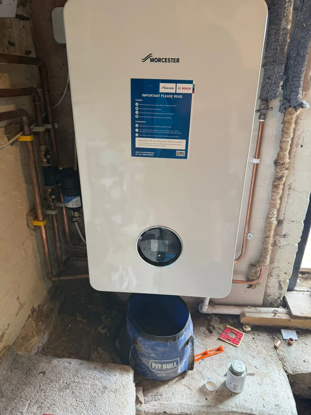 Worcester boiler and heating pipework